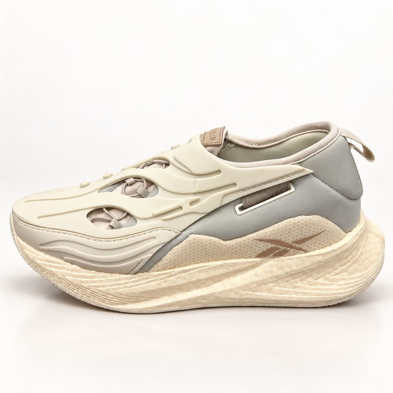 کفش Reebok original شناسنامه دار مدل floatride کدRee43...